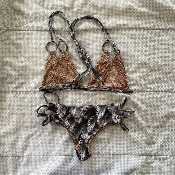 Acacia Night Palm Set - Picture 2 of 3